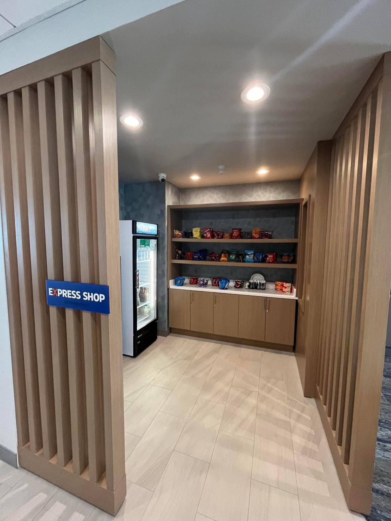 Holiday Inn Express & Suites Oscoda By Ihg Zewnętrze zdjęcie