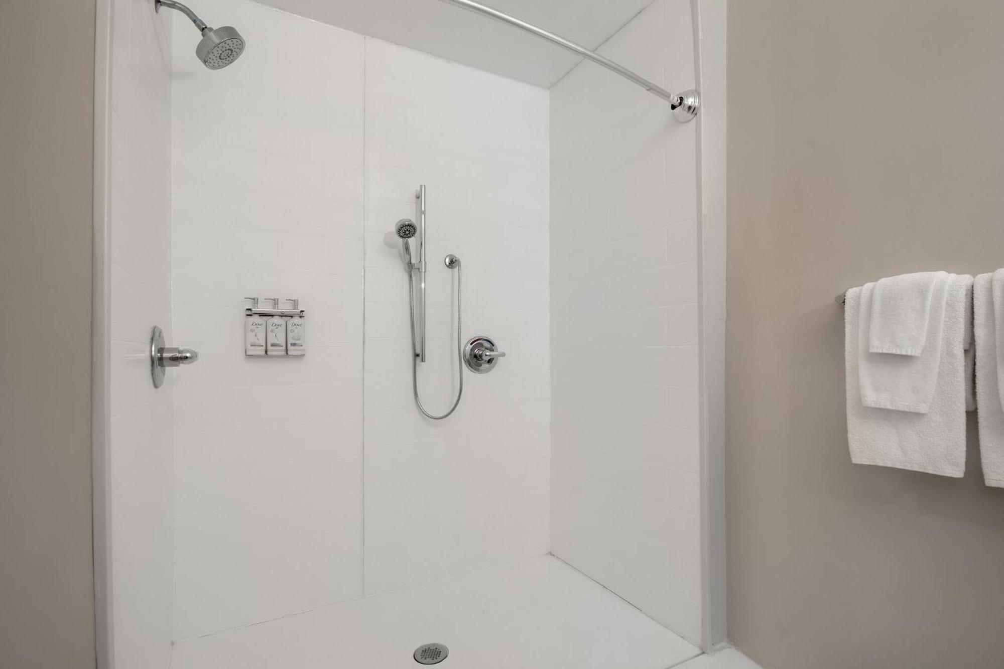 Holiday Inn Express & Suites Oscoda By Ihg Zewnętrze zdjęcie