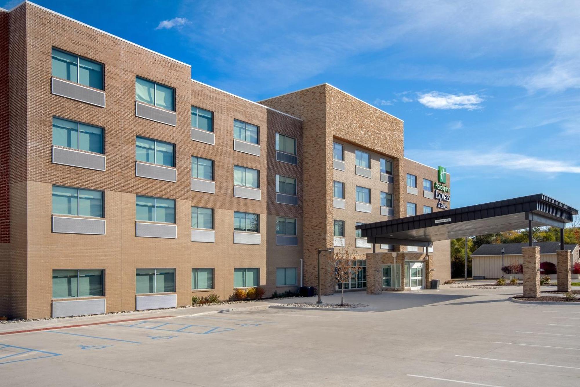Holiday Inn Express & Suites Oscoda By Ihg Zewnętrze zdjęcie